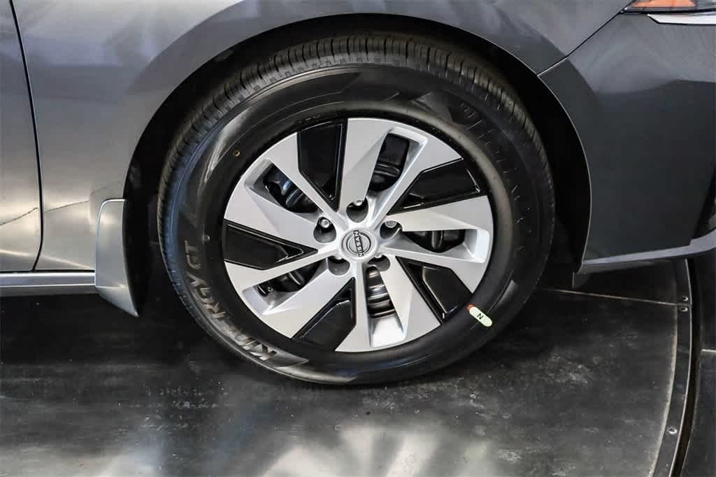 New 2025 Nissan Altima S