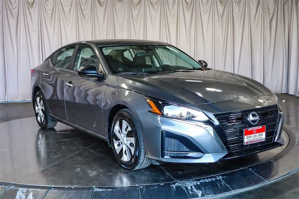New 2025 Nissan Altima S