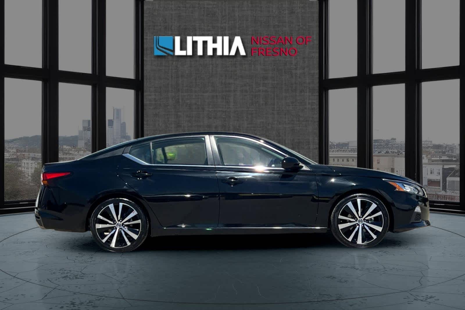 Used 2022 Nissan Altima 2.5 SR