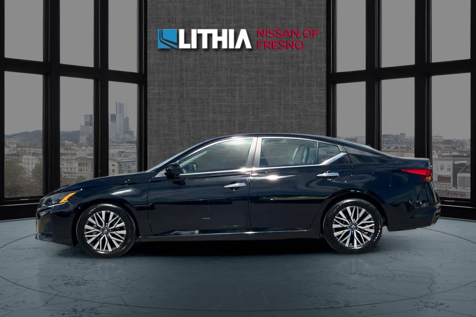 Used 2023 Nissan Altima 2.5 SV