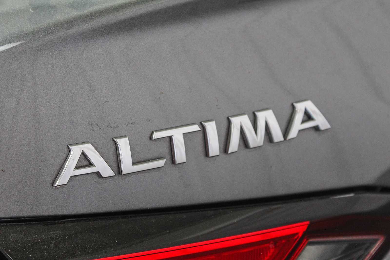 2022 Nissan Altima 2.5 SV 12