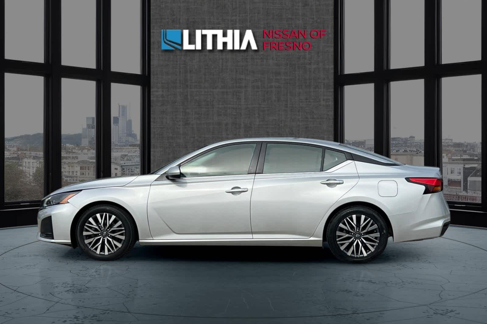 Used 2023 Nissan Altima 2.5 SV
