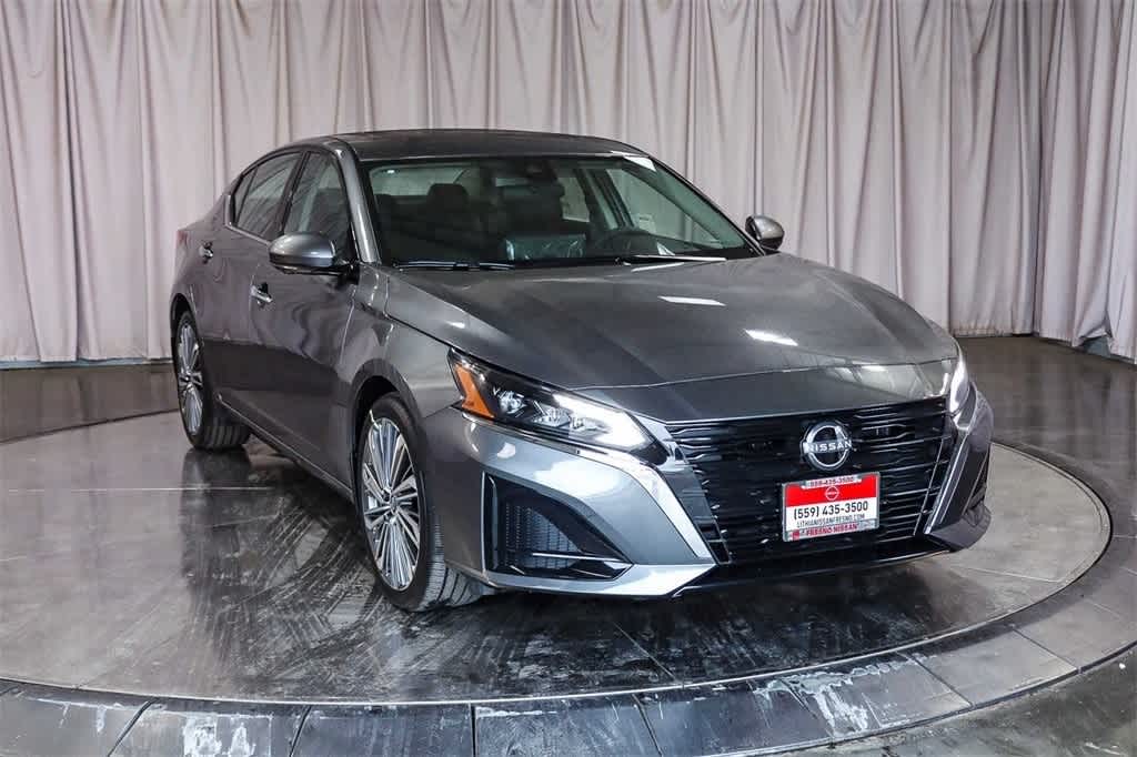 New 2025 Nissan Altima SL New 2025 Nissan Altima SL