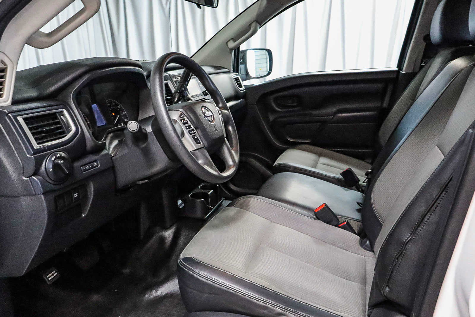 2018 Nissan Titan S 4x2 Crew Cab 17