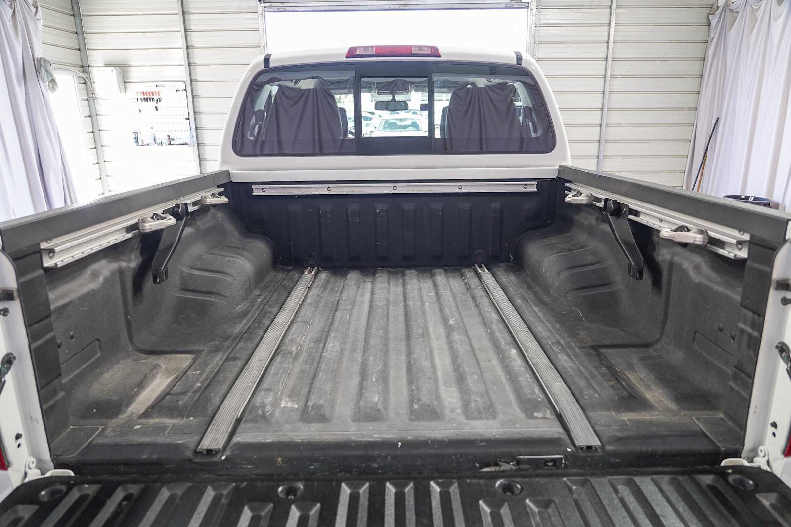 2021 Nissan Frontier SV Crew Cab 4x2 Auto 26