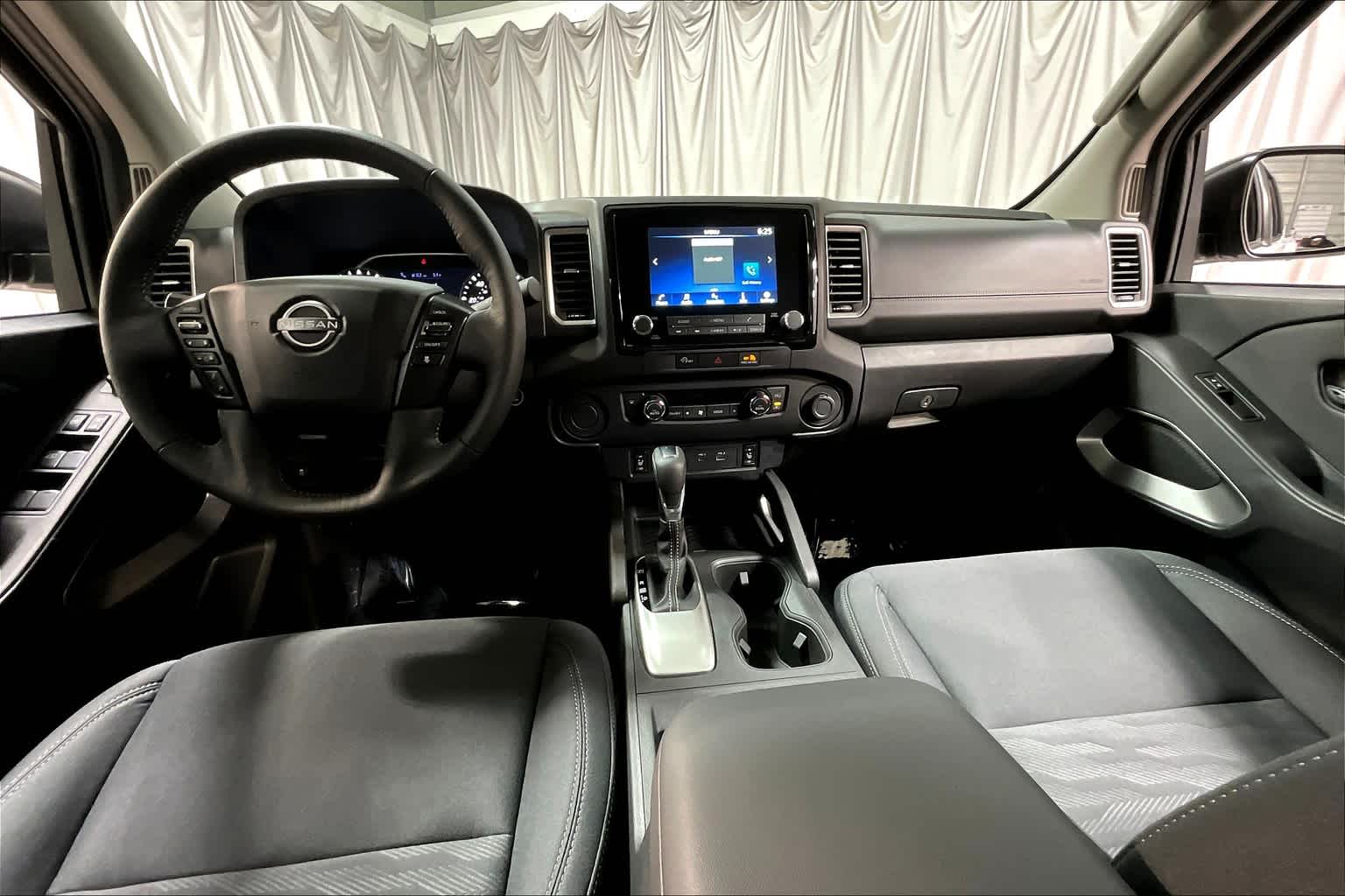 2024 Nissan Frontier SV Crew Cab 4x2 10