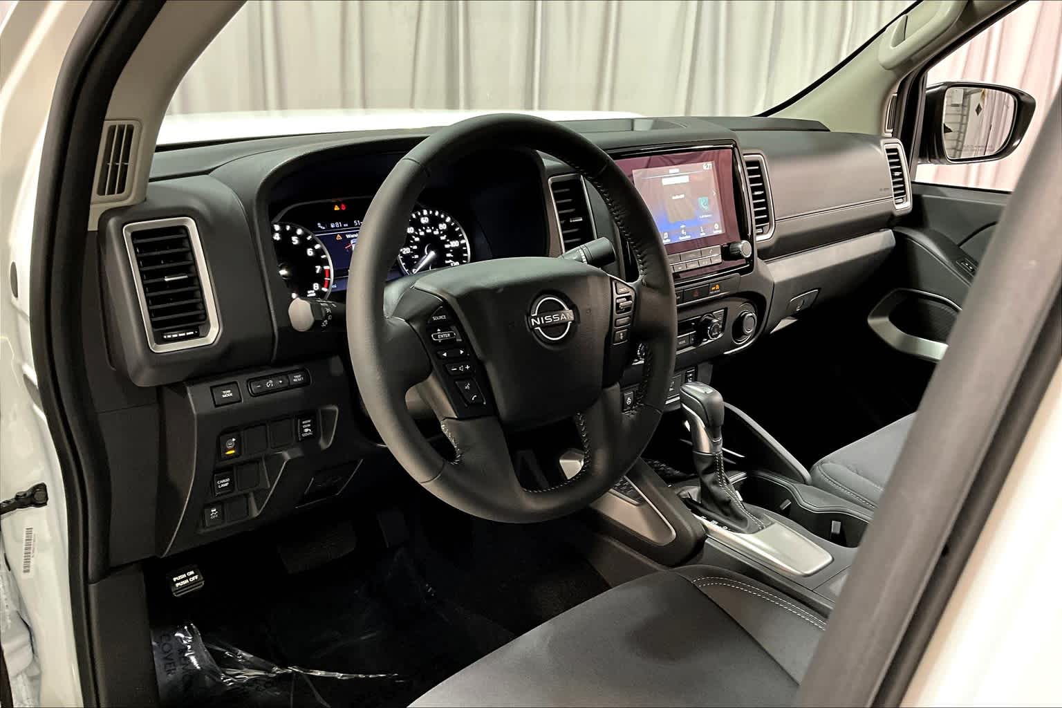 2024 Nissan Frontier SV Crew Cab 4x2 2