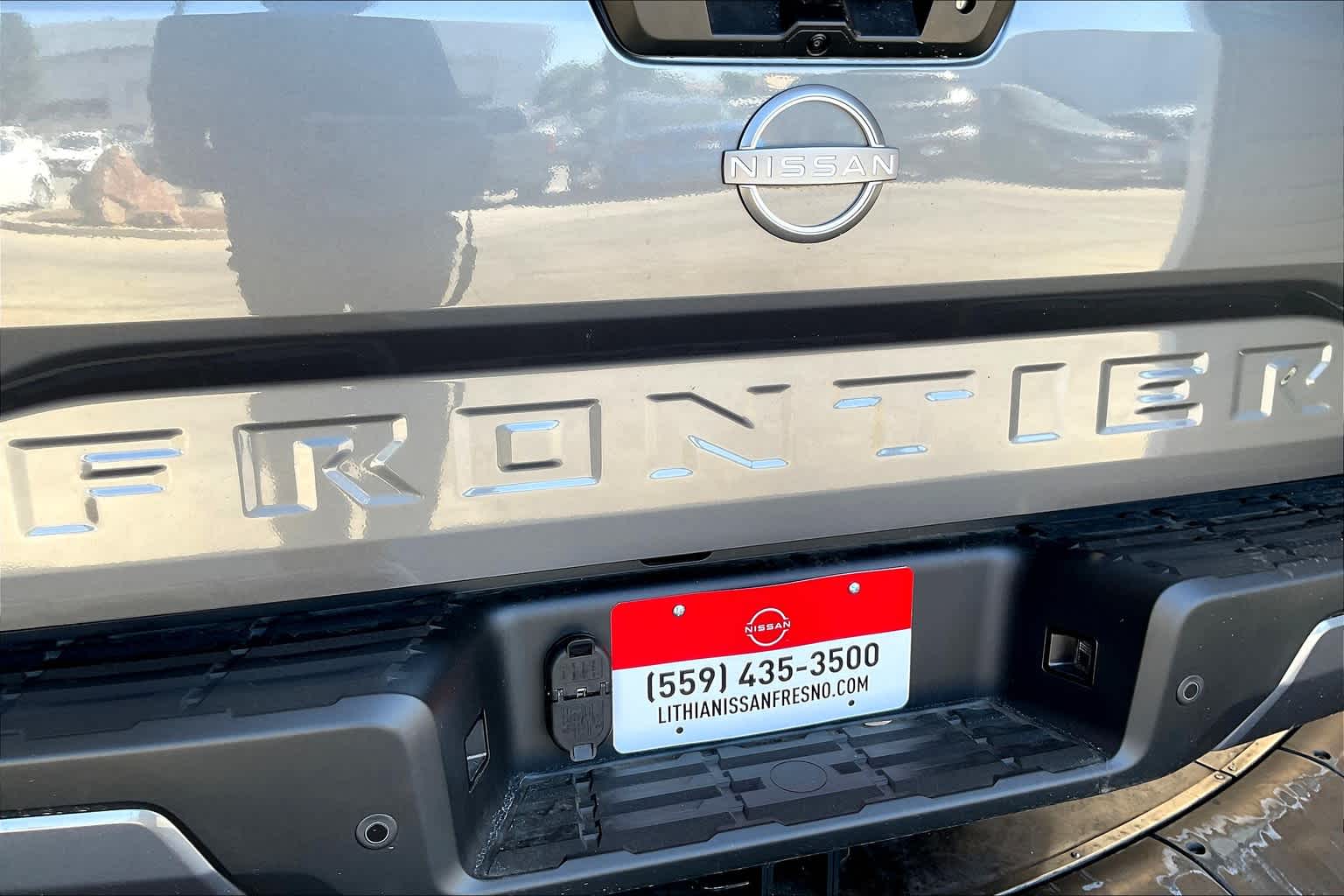 2024 Nissan Frontier SV Crew Cab 4x2 7