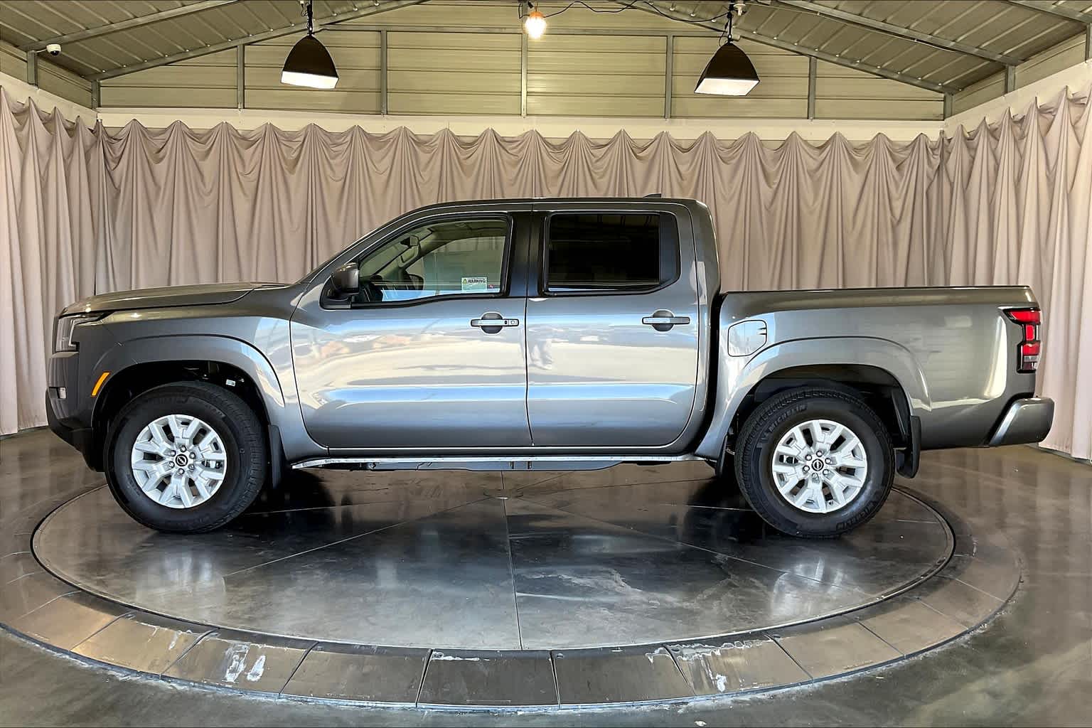 2024 Nissan Frontier SV Crew Cab 4x2 3