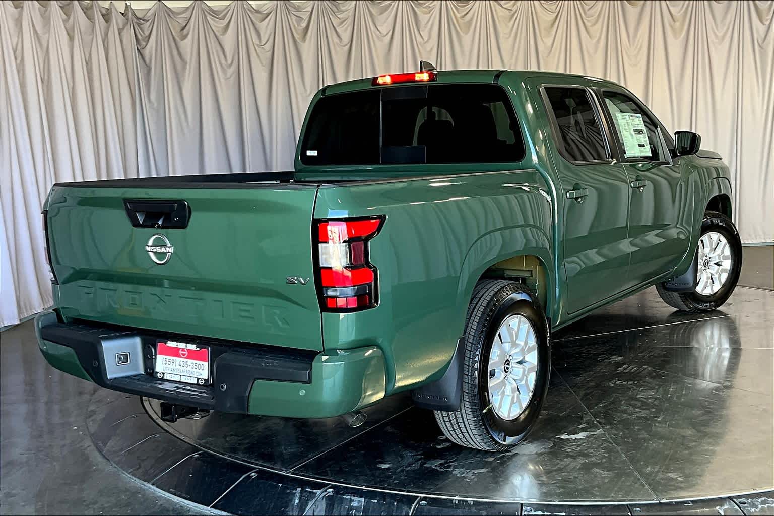 2024 Nissan Frontier SV Crew Cab 4x2 24