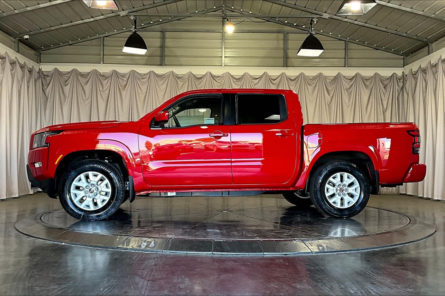 2024 Nissan Frontier SV Crew Cab 4x2 3