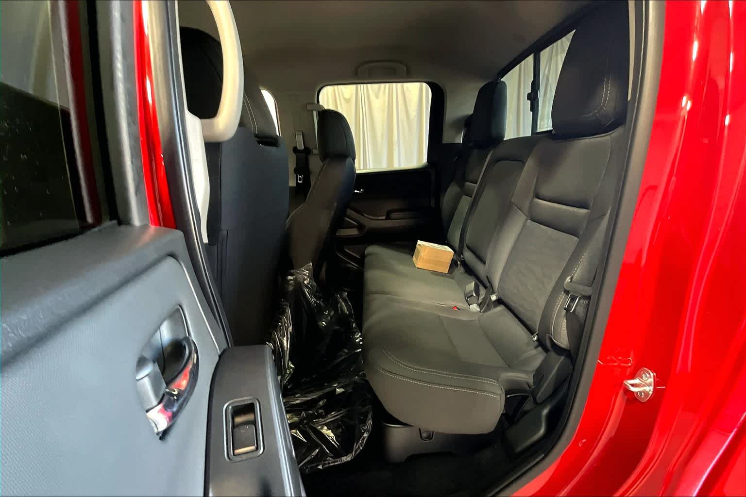 2024 Nissan Frontier SV Crew Cab 4x2 13