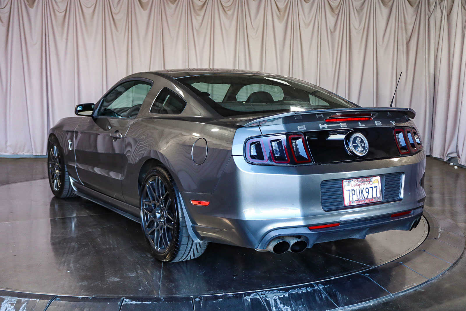 2013 Ford Mustang Shelby GT500 2