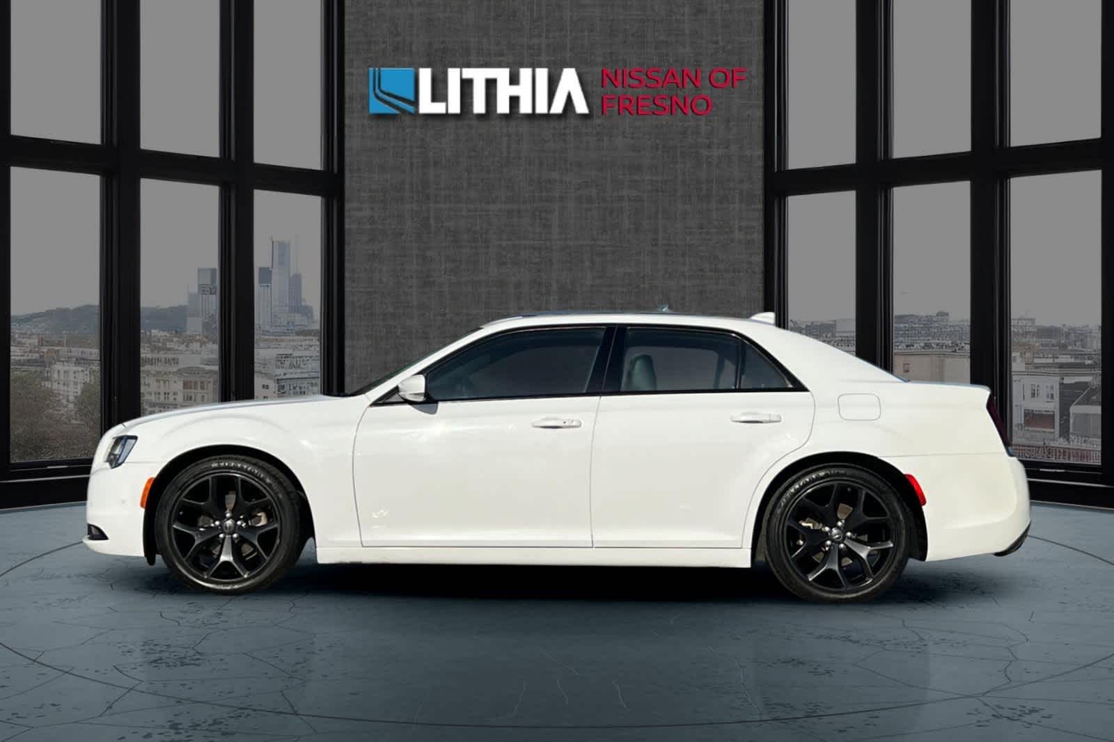 Used 2022 Chrysler 300 300S