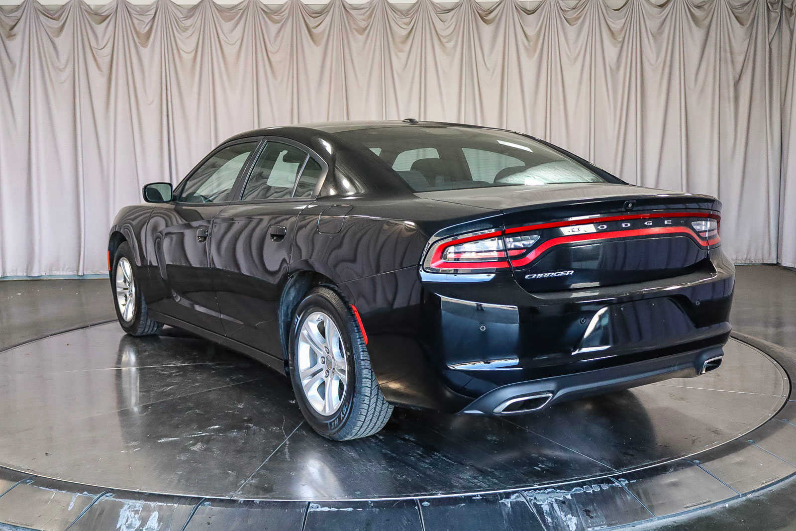 2022 Dodge Charger SXT 2