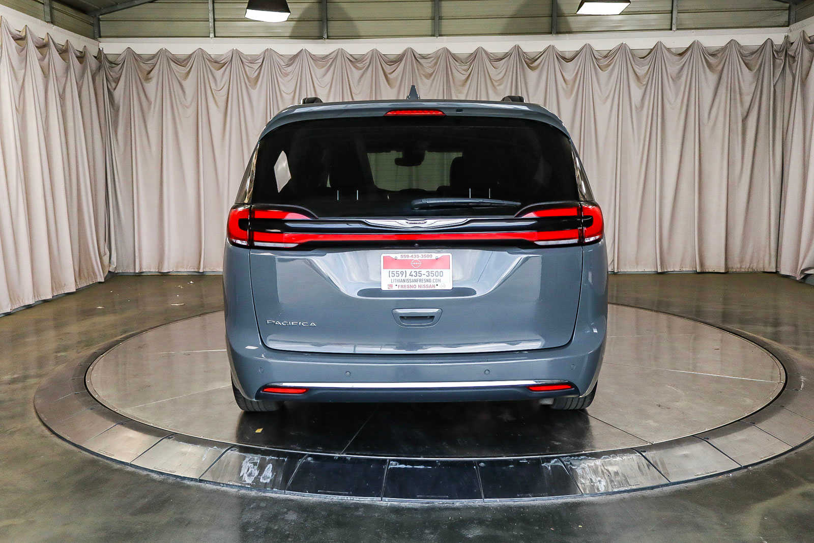 2022 Chrysler Pacifica Touring L 3