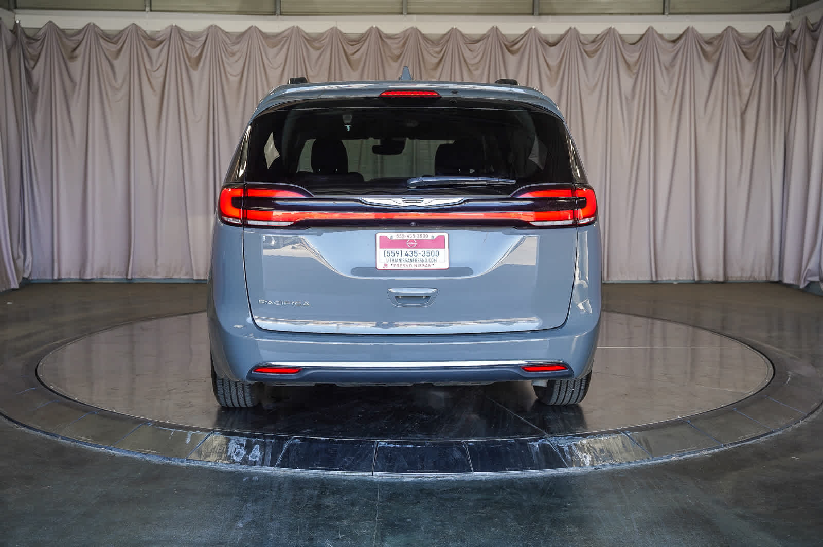 2022 Chrysler Pacifica Touring L 3