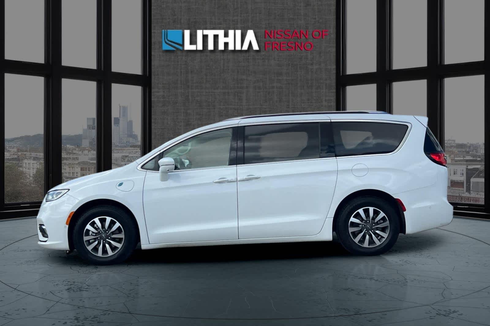 Used 2021 Chrysler Pacifica Hybrid Touring L