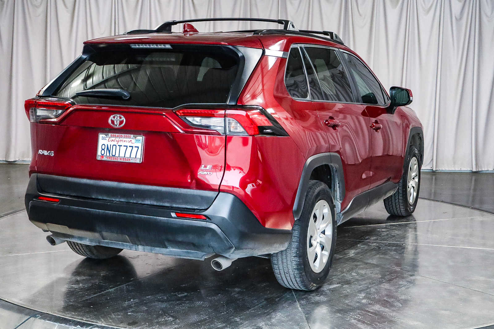 2019 Toyota RAV4 LE 4