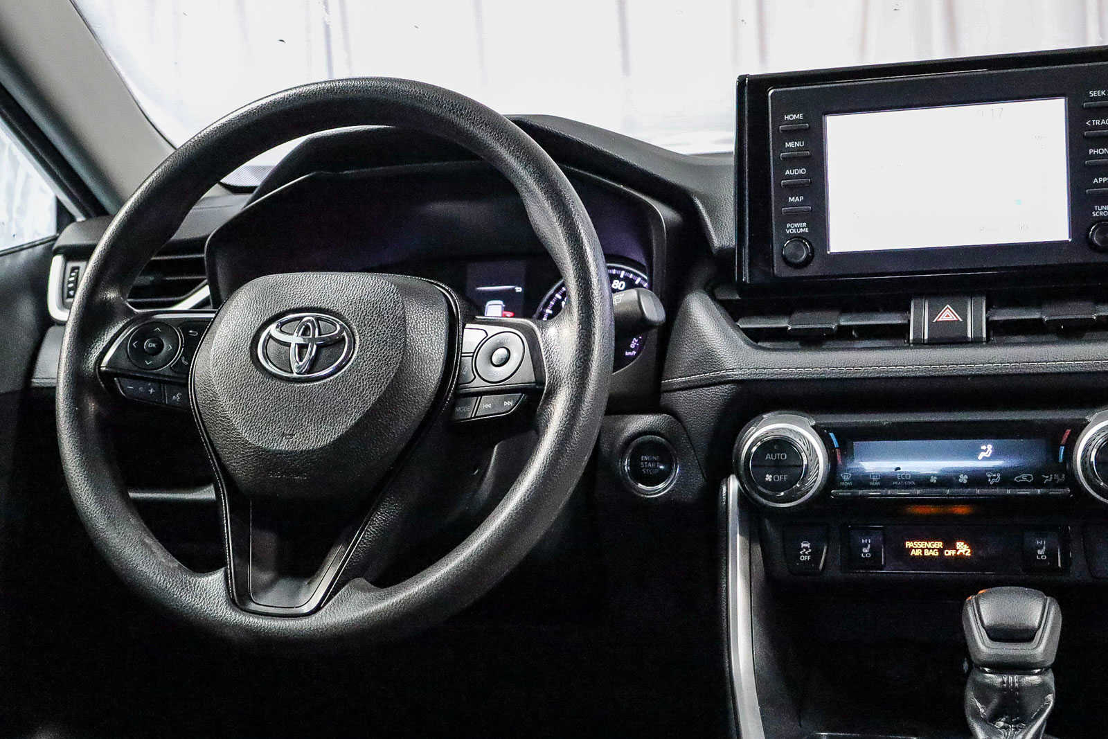 2019 Toyota RAV4 XLE 15