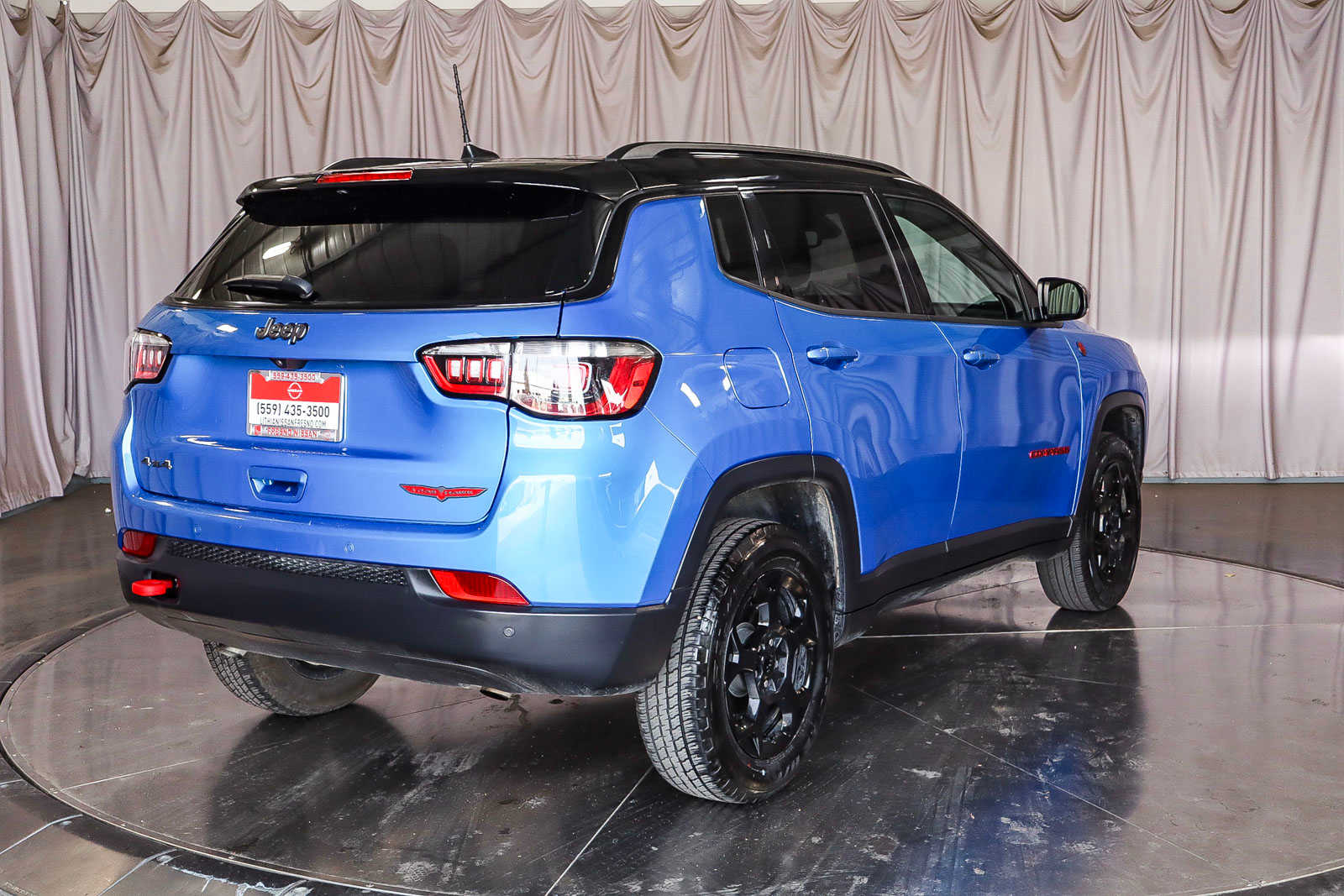 2023 Jeep Compass Trailhawk 4