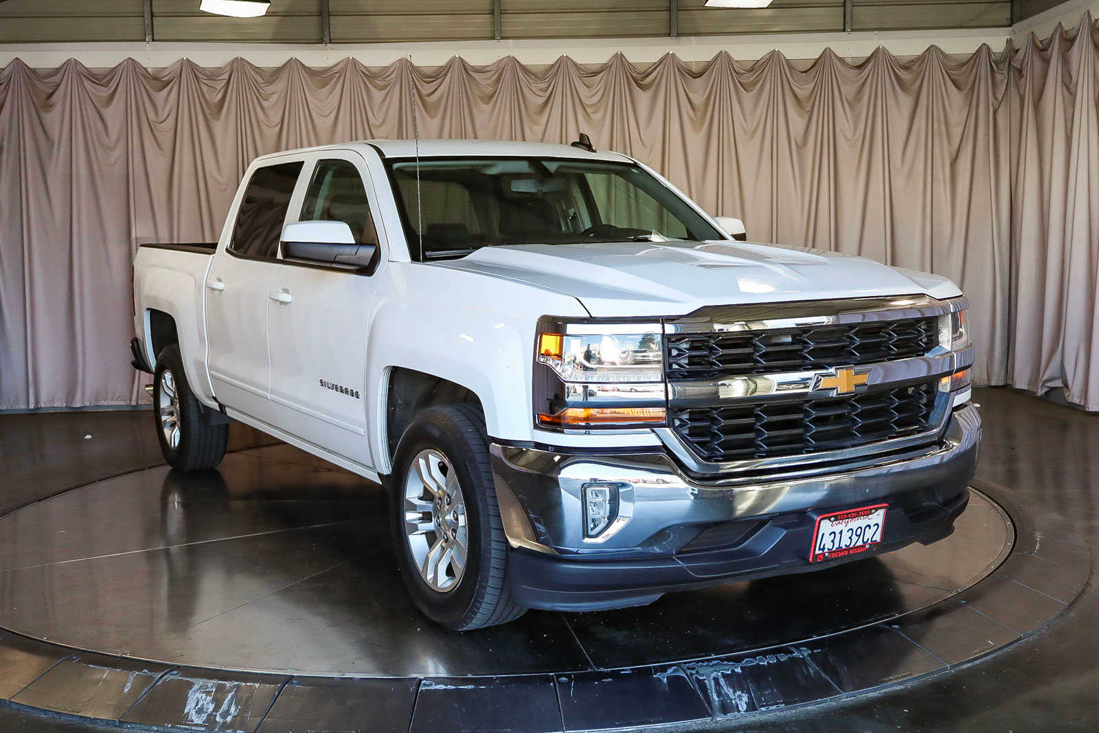 2017 Chevrolet Silverado 1500 LT 2WD Crew Cab 143.5 5