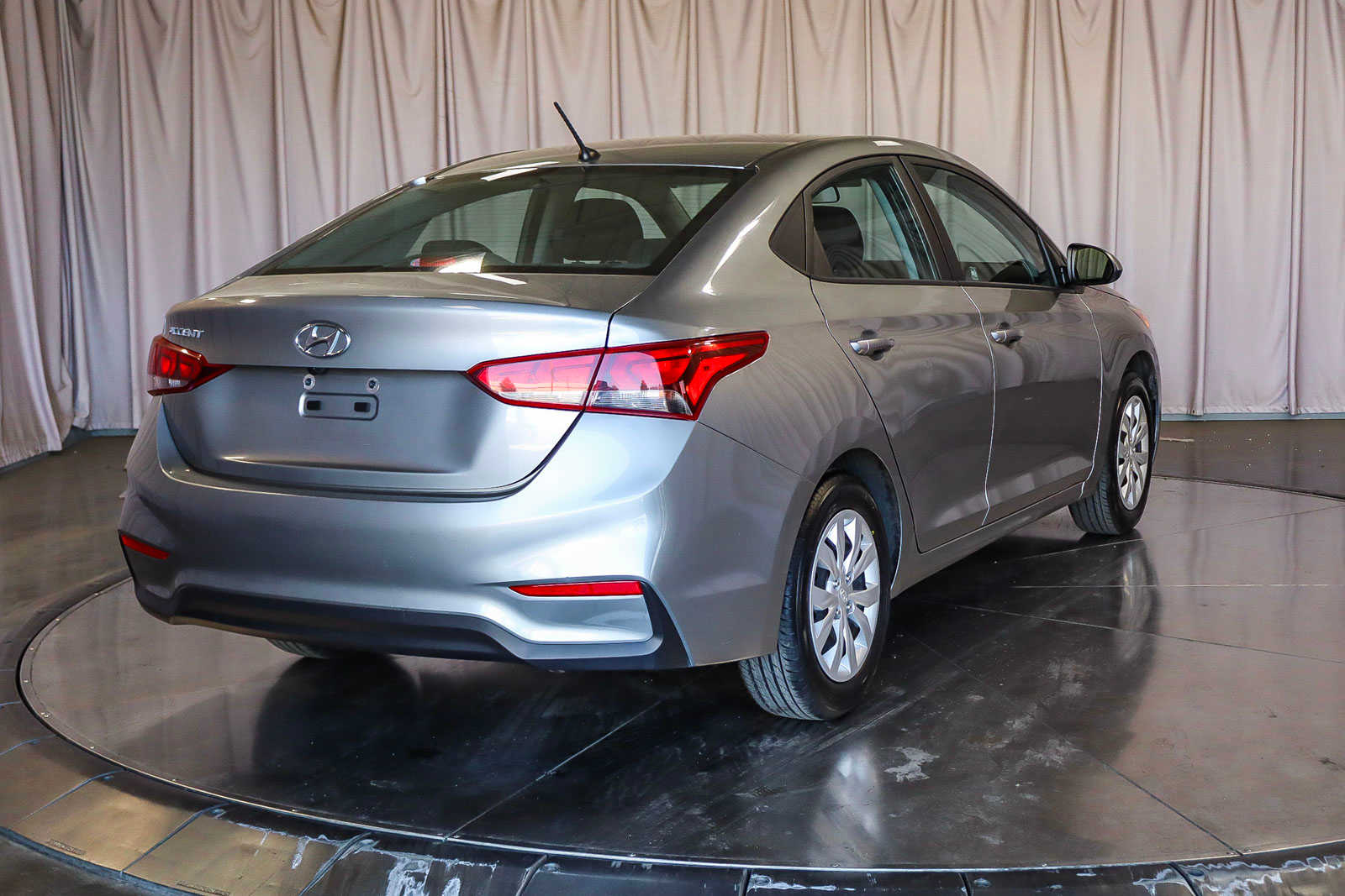 2021 Hyundai Accent SE 4