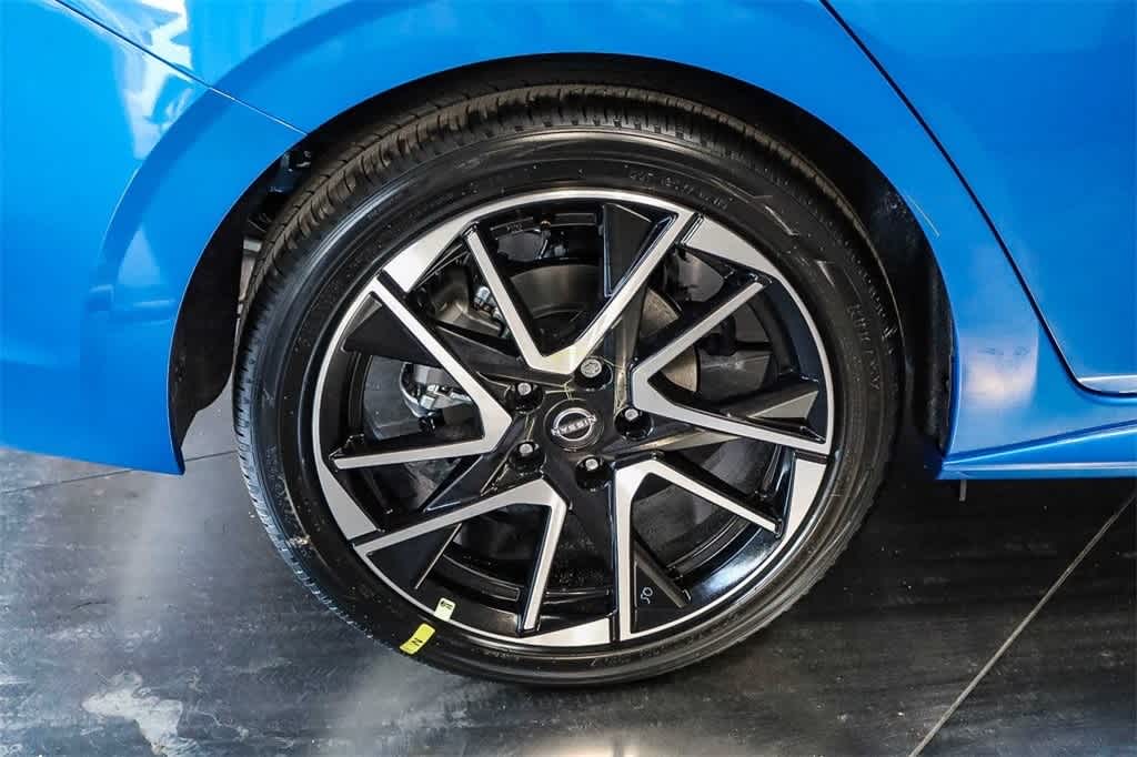 New 2025 Nissan Sentra SR