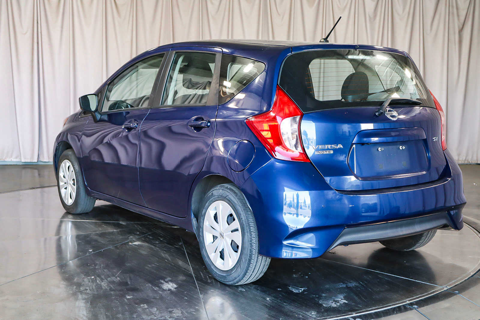 2019 Nissan Versa Note SV 2