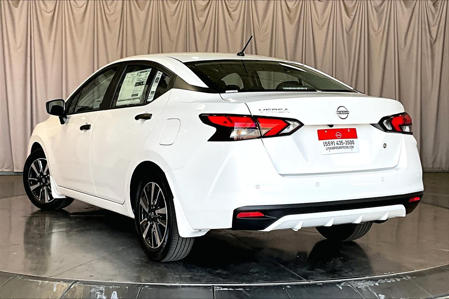 2024 Nissan Versa S 4