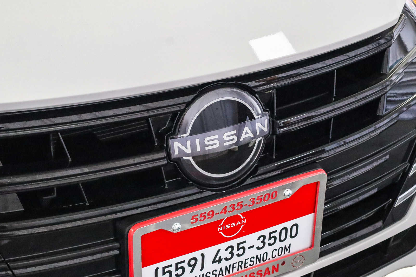 2024 Nissan Versa S 8