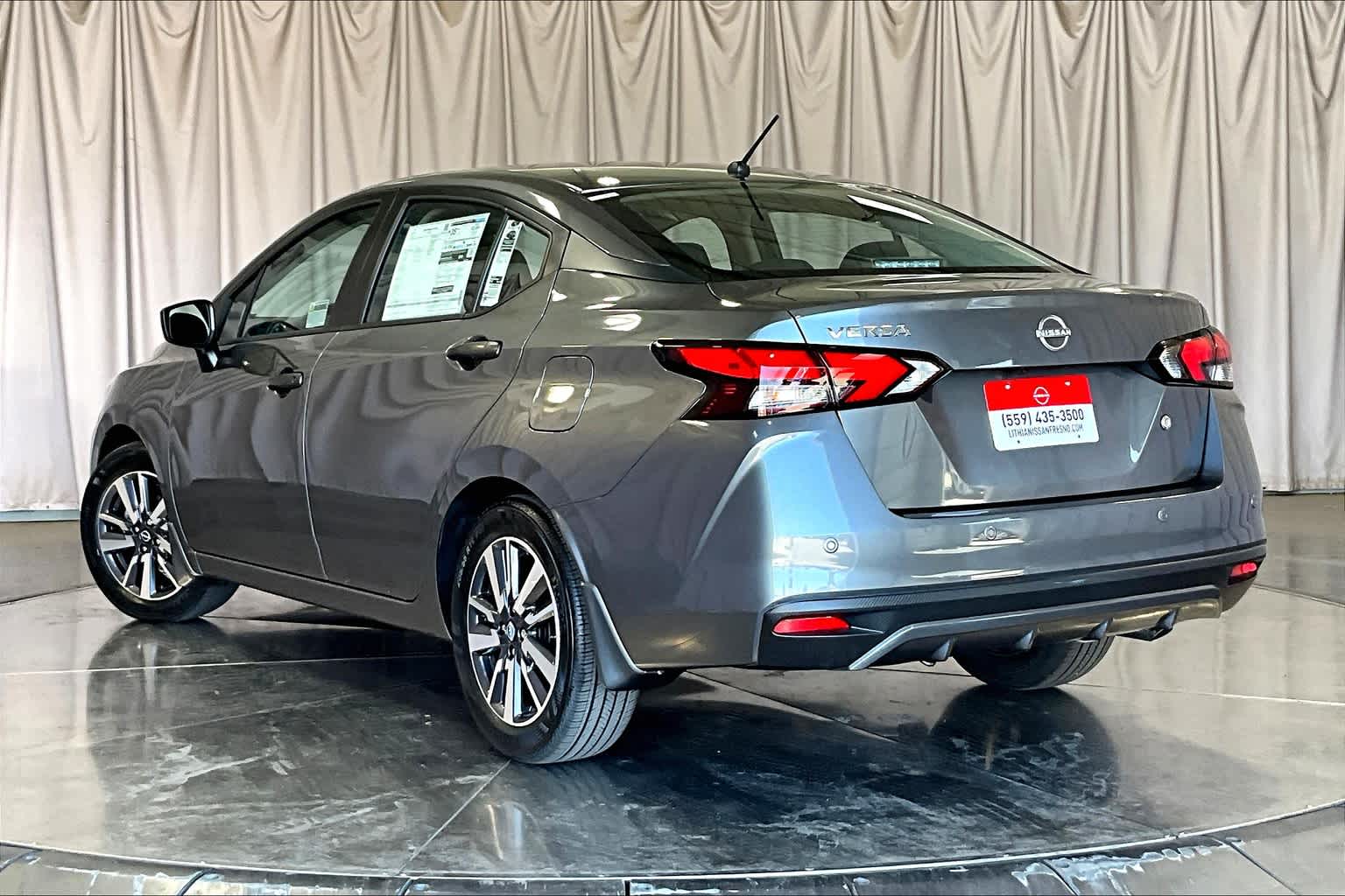 2024 Nissan Versa S 4