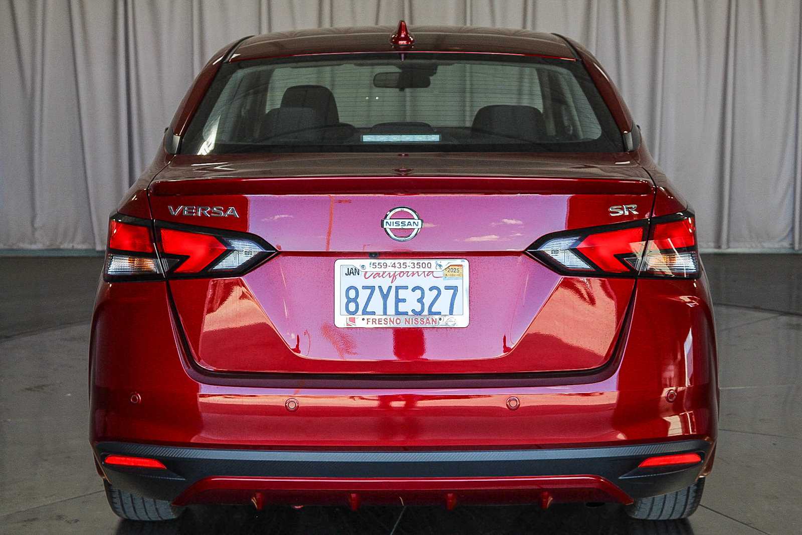 2022 Nissan Versa SR 3