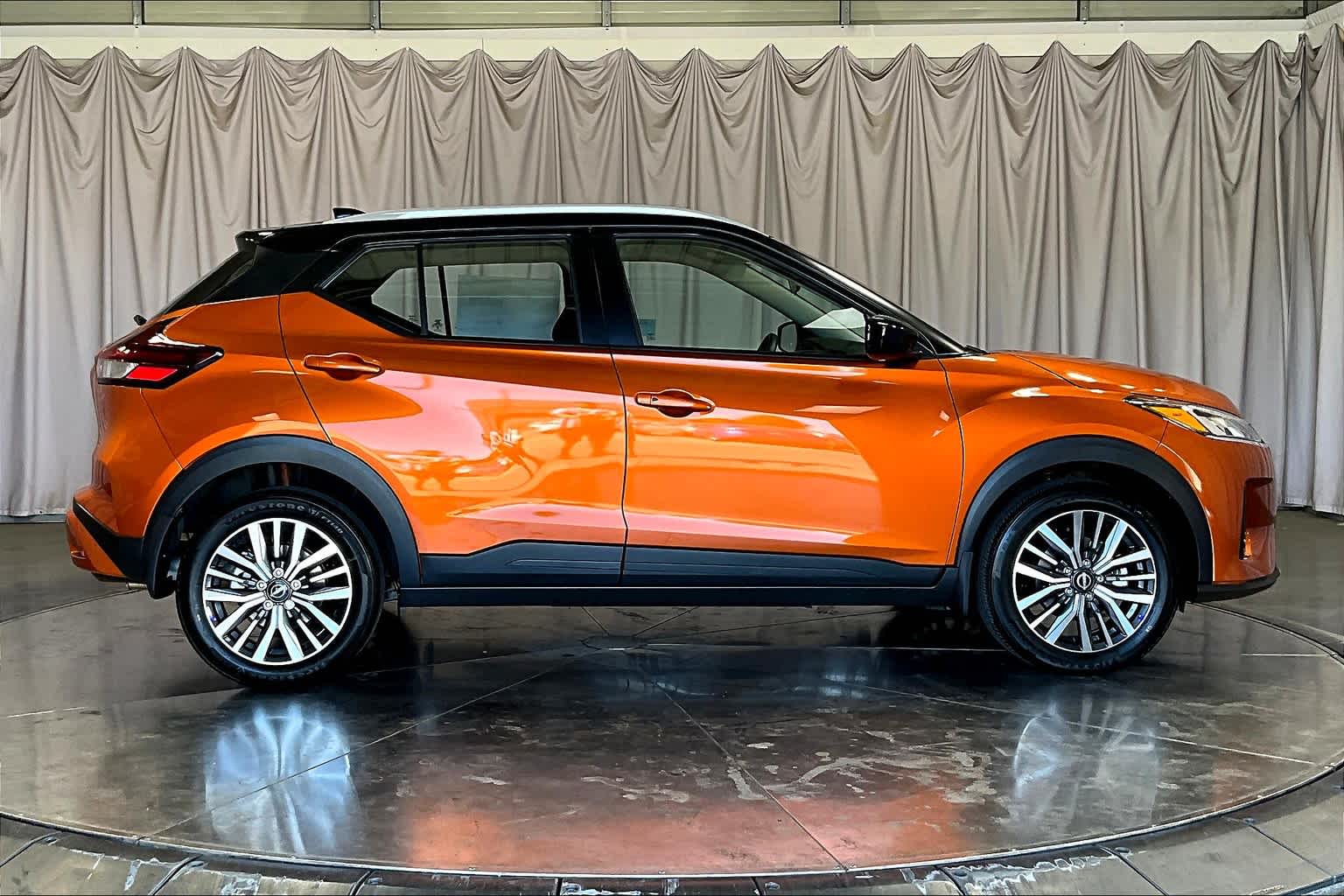 2024 Nissan Kicks SV 23