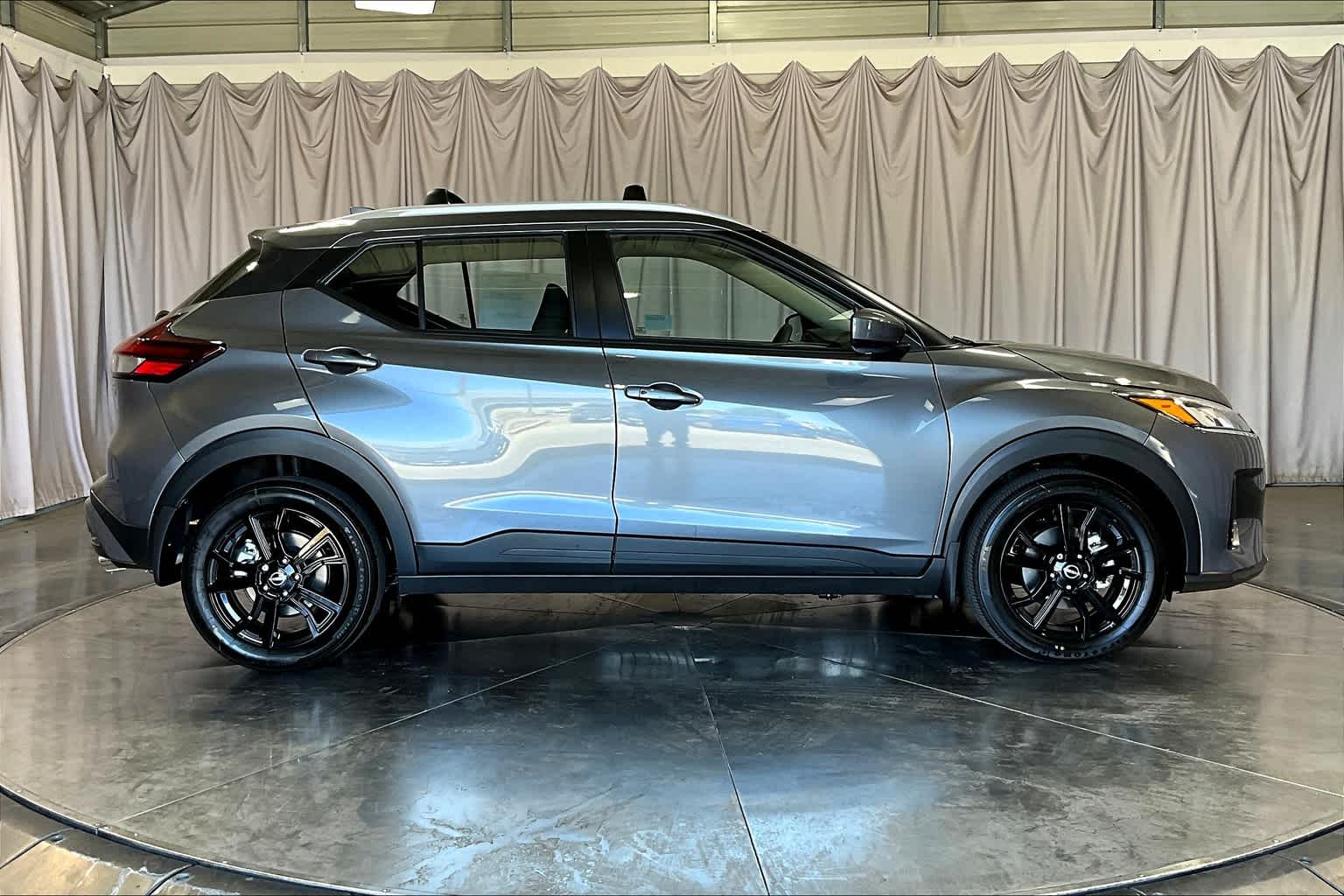 2024 Nissan Kicks SV 22