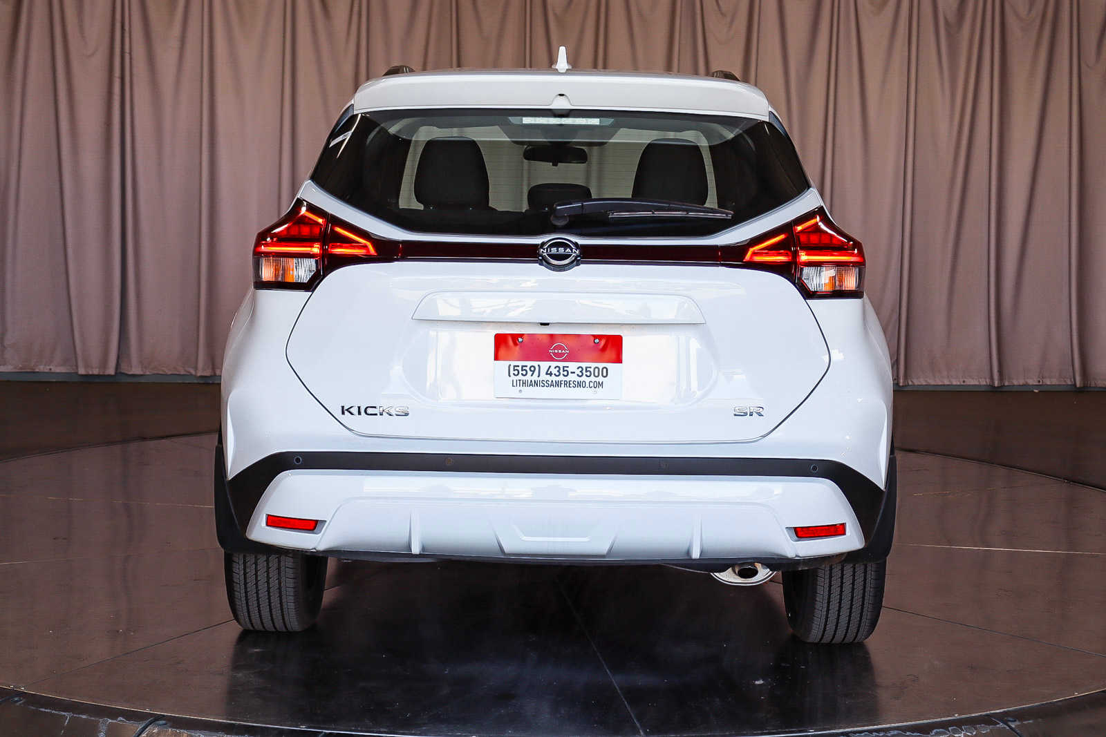 2024 Nissan Kicks SR 3