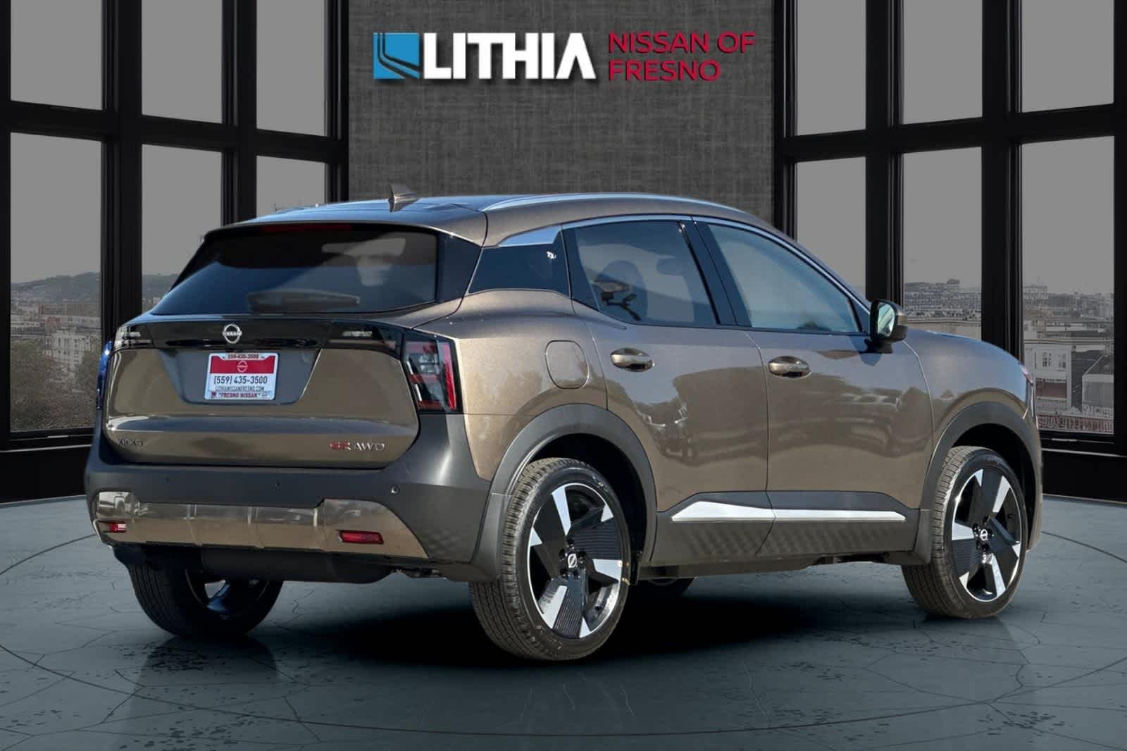 New 2025 Nissan Kicks SR