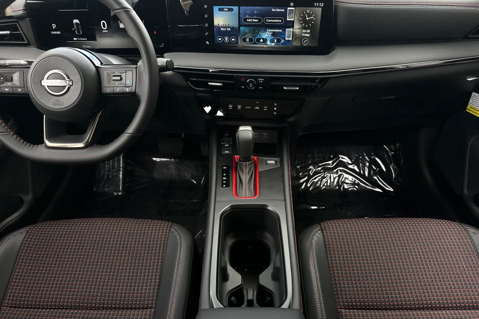 New 2025 Nissan Kicks SR
