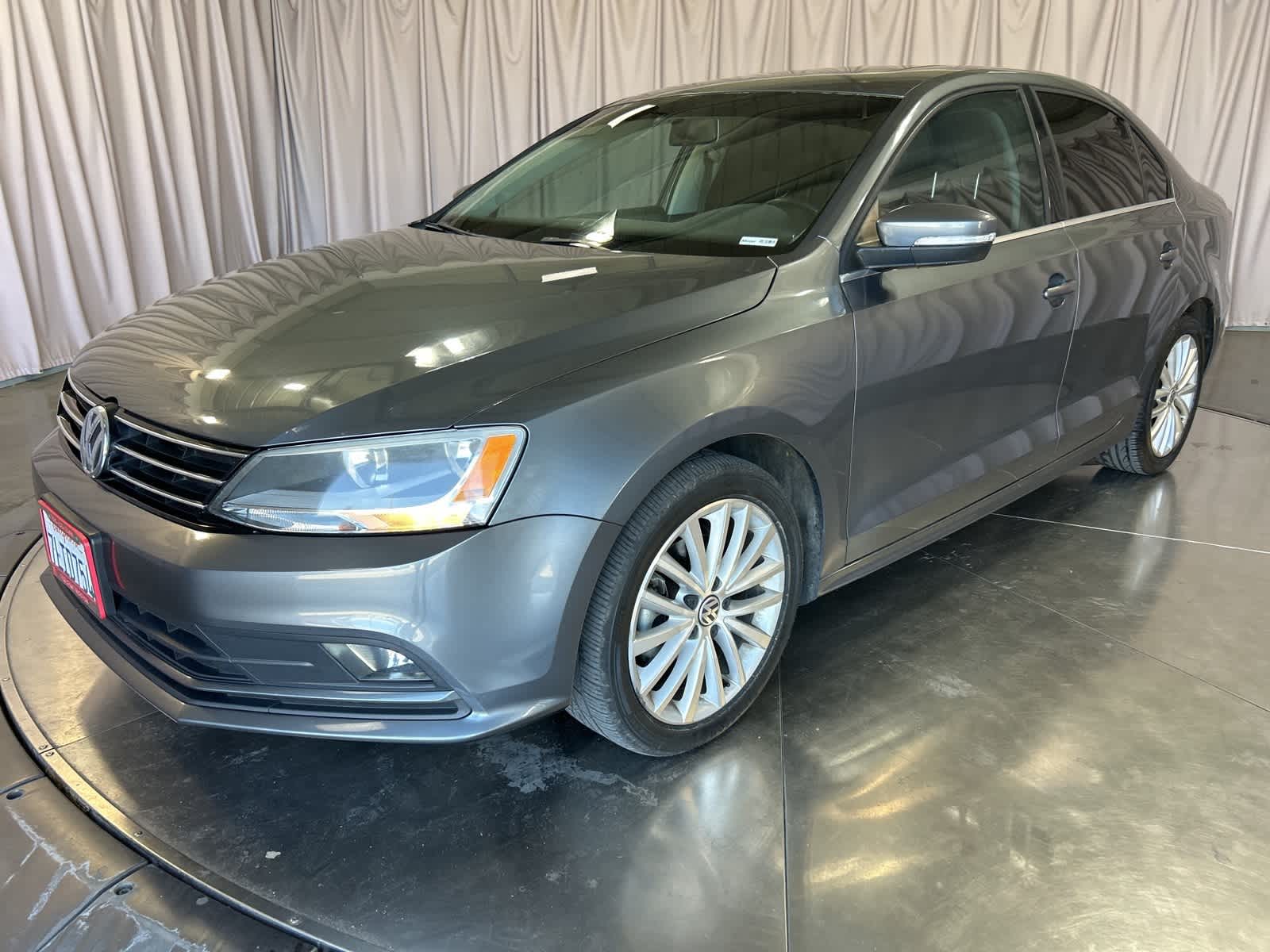 Used 2015 Volkswagen Jetta SE with VIN 3VWD17AJ4FM318642 for sale in Fresno, CA