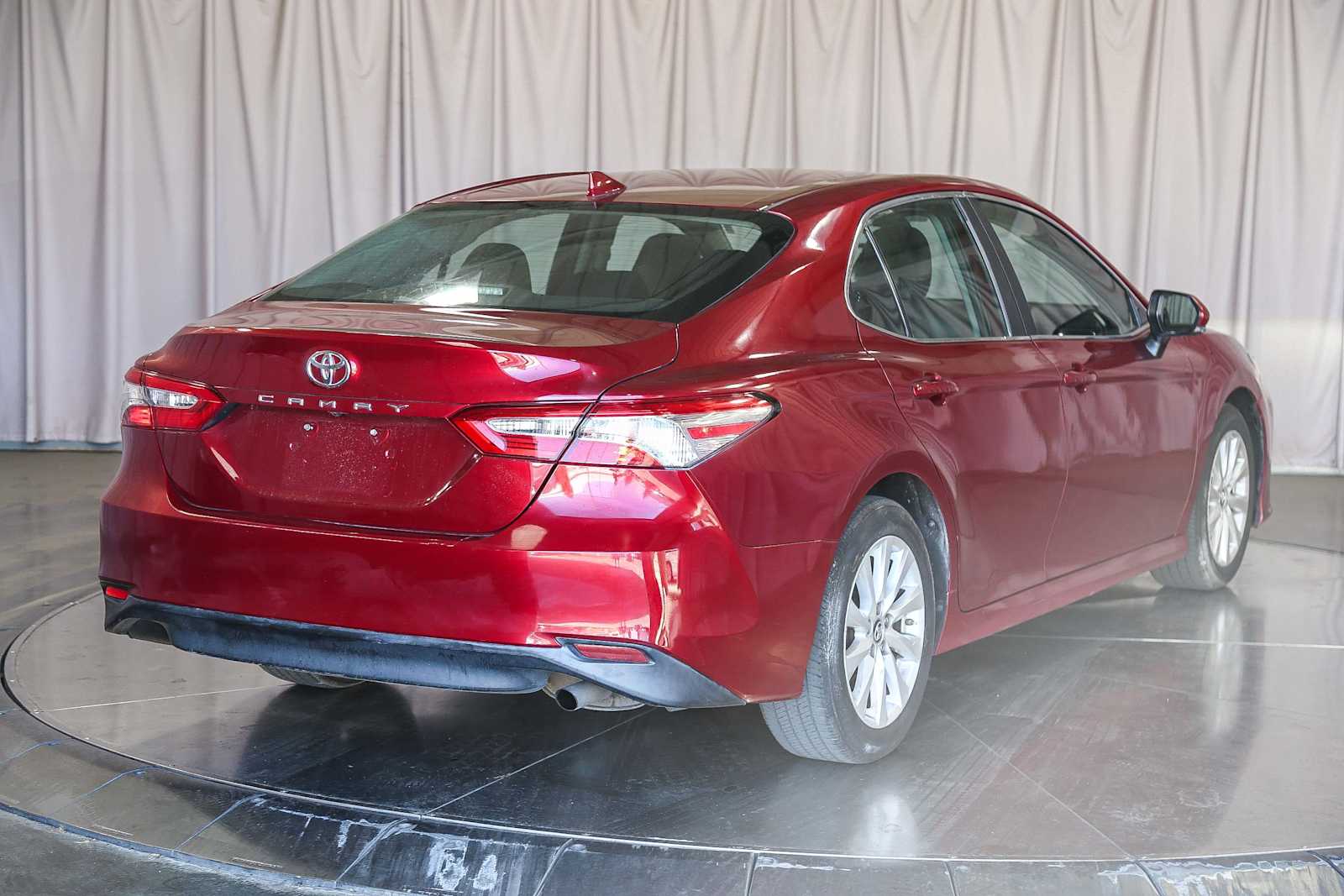 2019 Toyota Camry LE 4