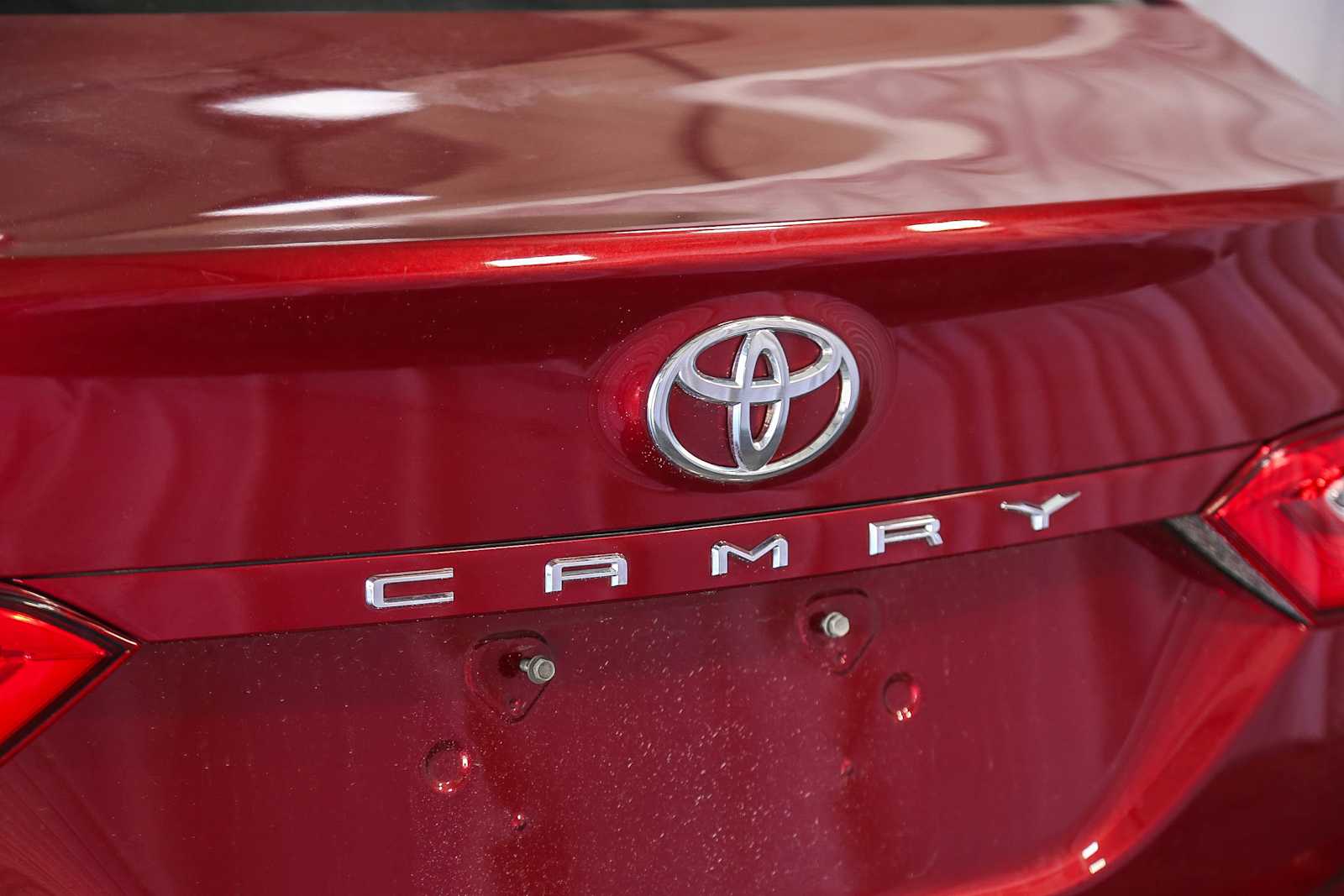 2019 Toyota Camry LE 13