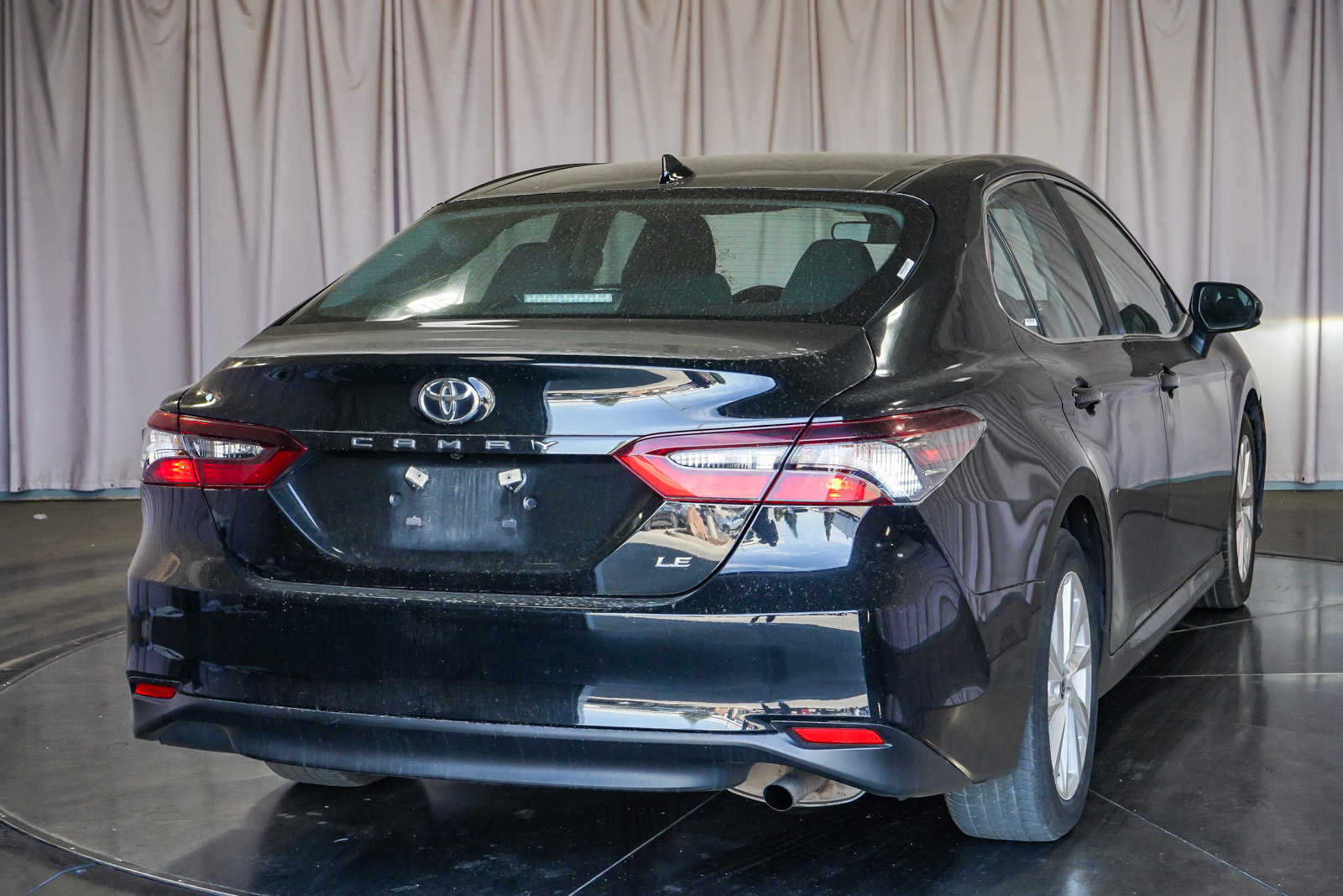 2023 Toyota Camry LE 4