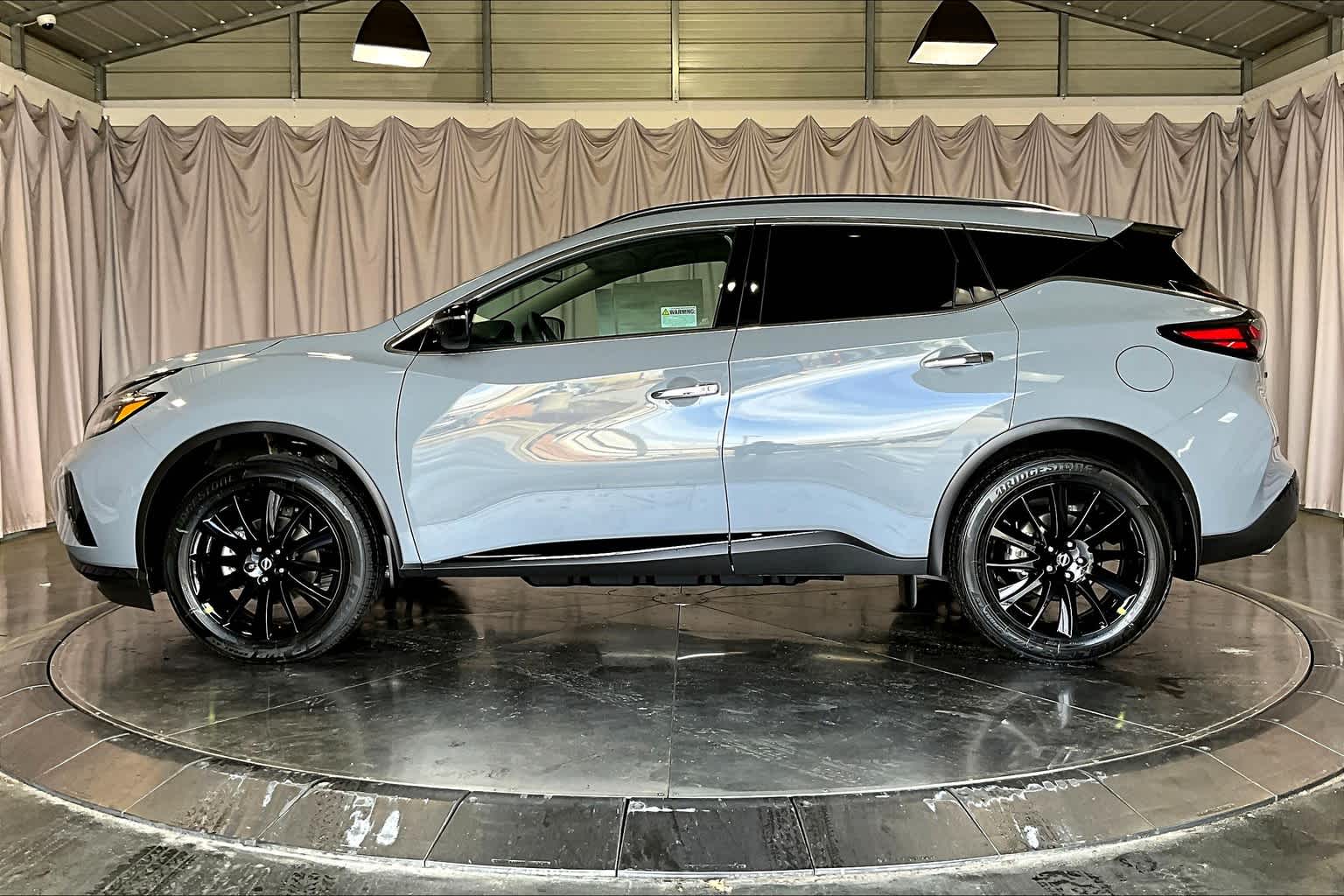 2024 Nissan Murano SV 3