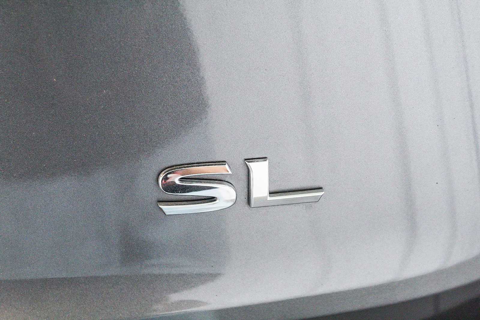 2022 Nissan Rogue SL 13