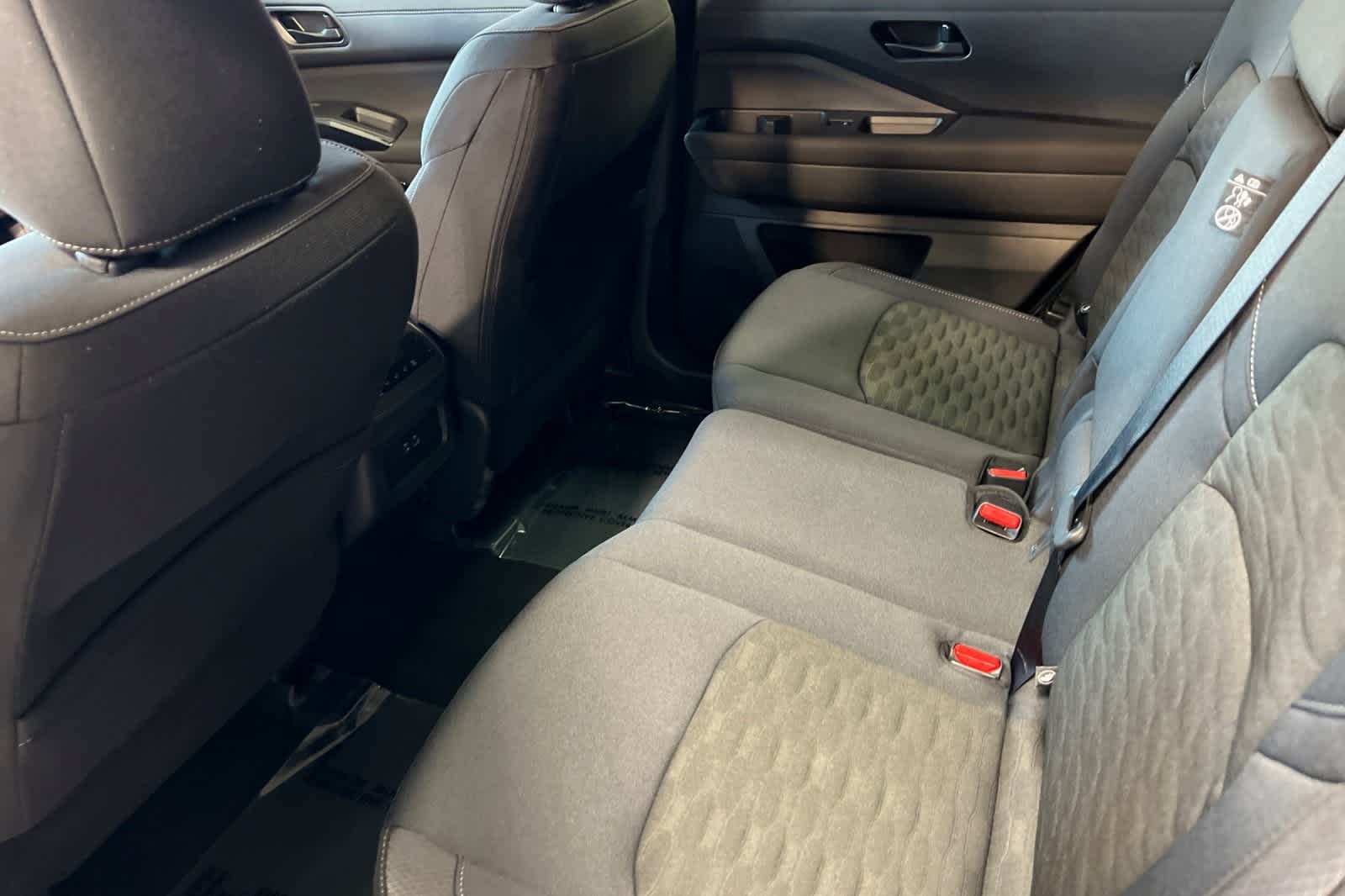 New 2025 Nissan Pathfinder SV New 2025 Nissan Pathfinder SV