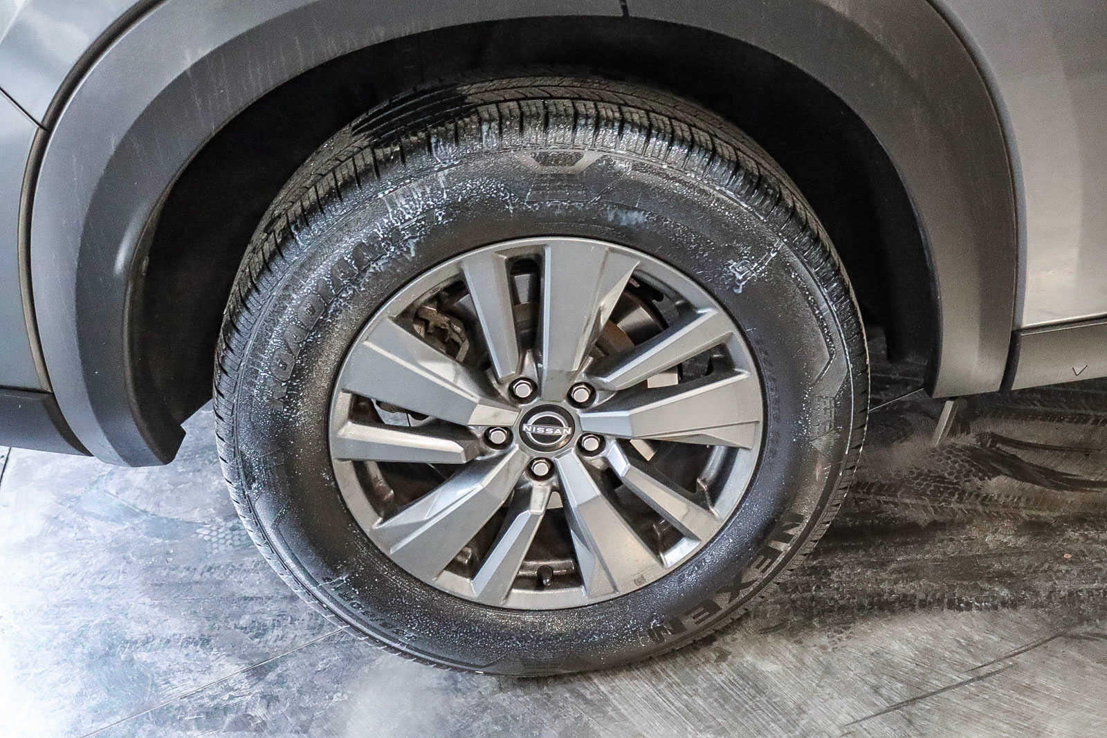 Used 2023 Nissan Pathfinder SV