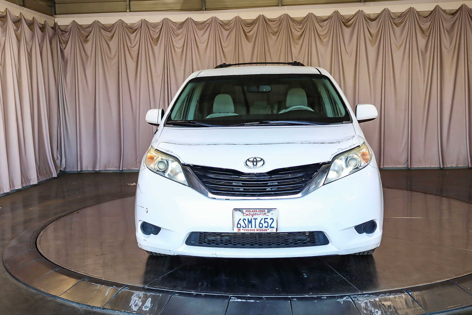 2011 Toyota Sienna LE 6