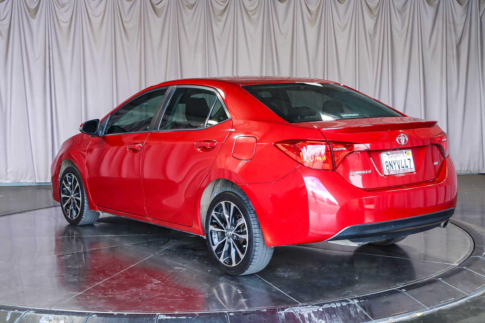 2017 Toyota Corolla SE 2