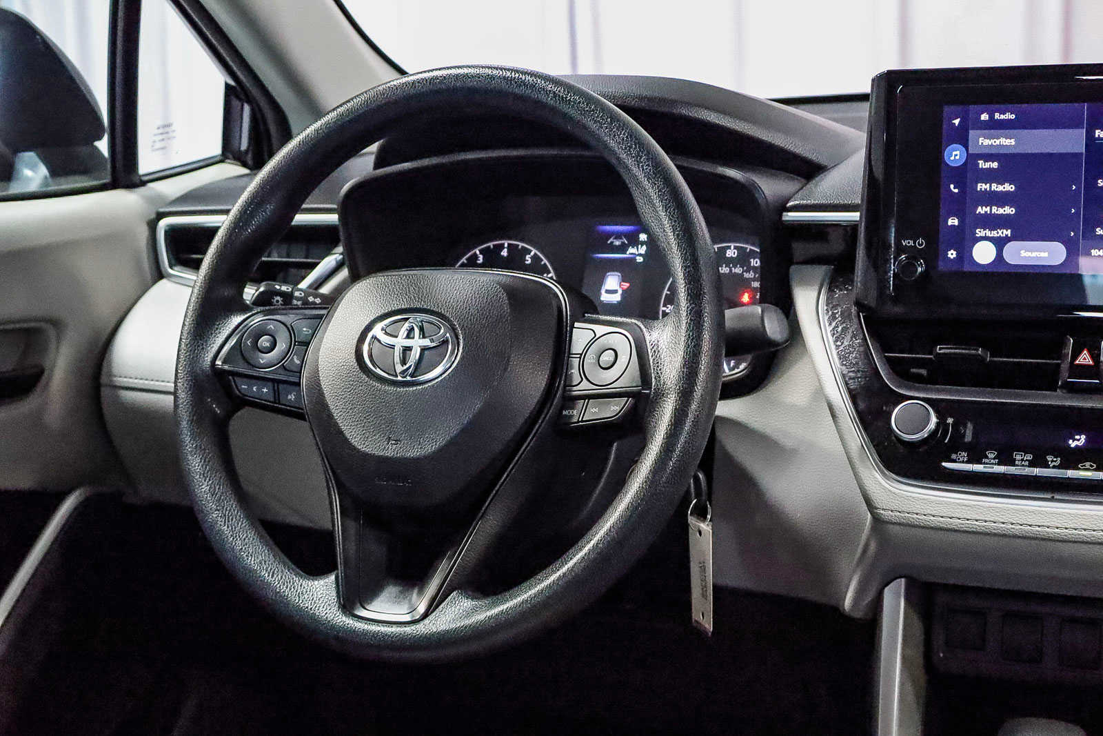 2023 Toyota Corolla Cross L 15