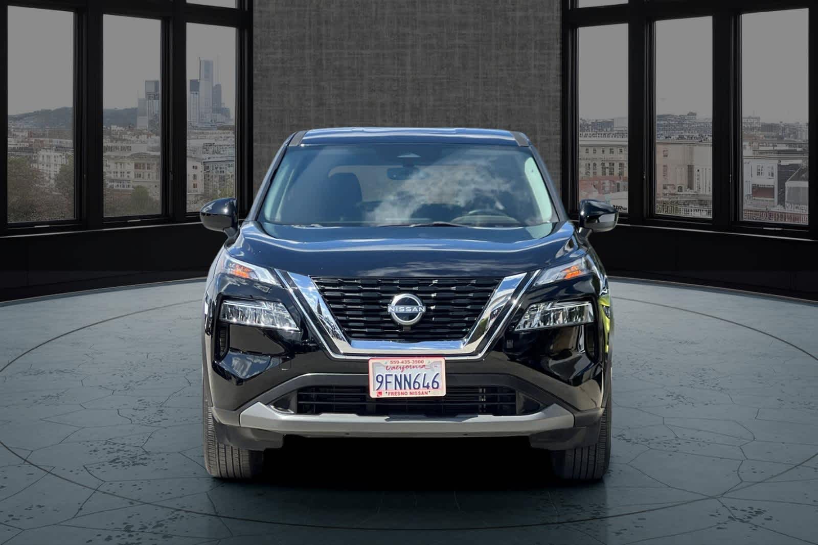 Used 2023 Nissan Rogue SV